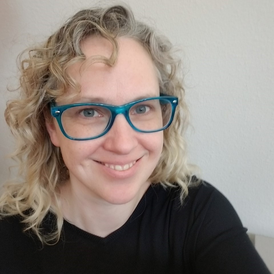 Headshot of Annie Bowers.