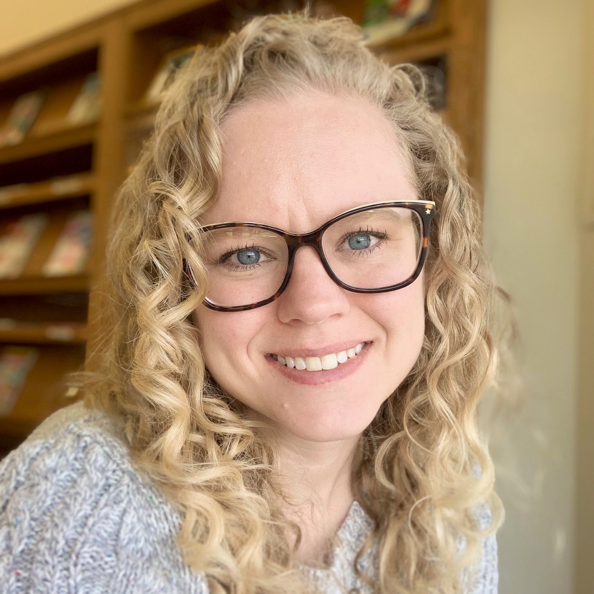 Headshot of Ali Iserman.