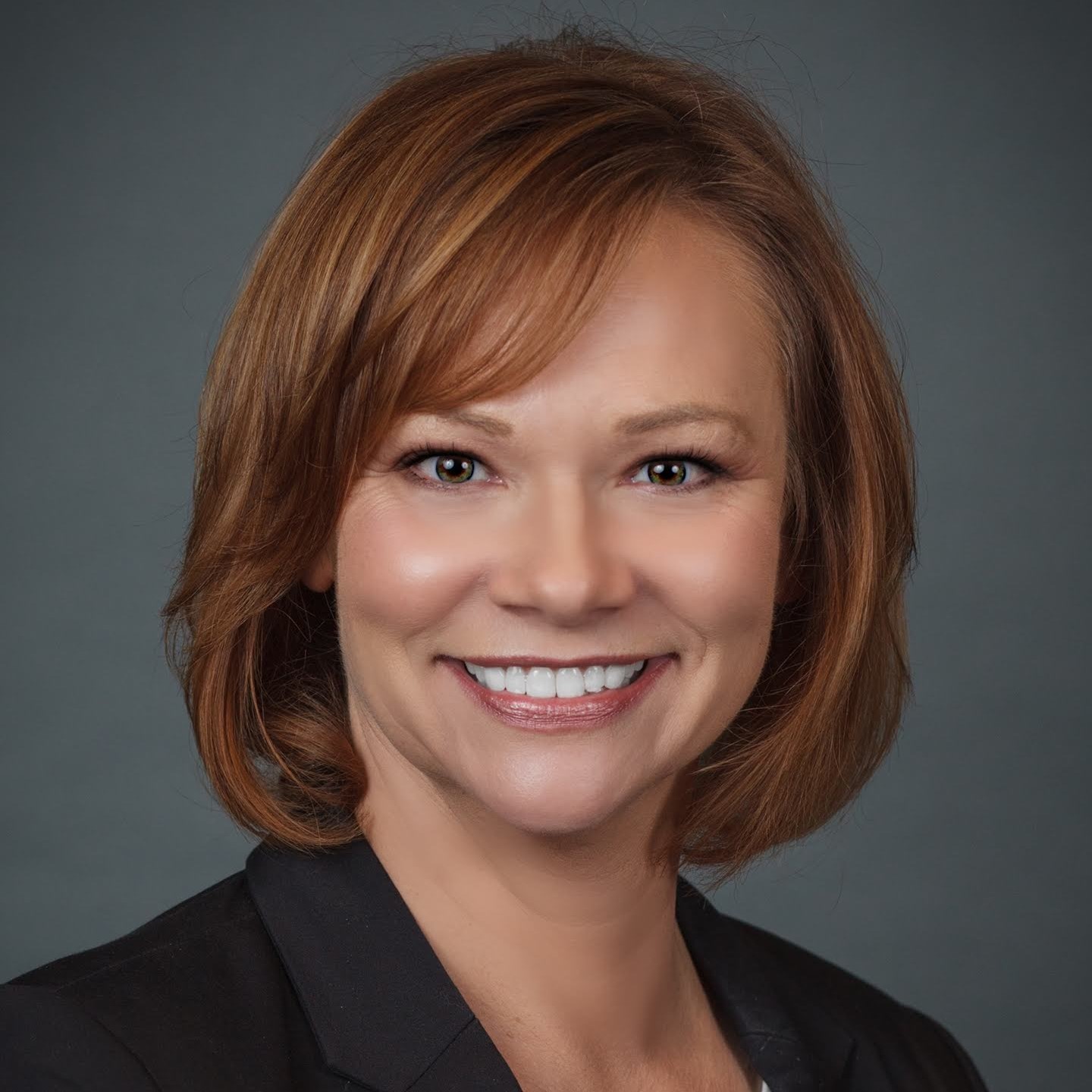 Headshot of Shannon Schultz.